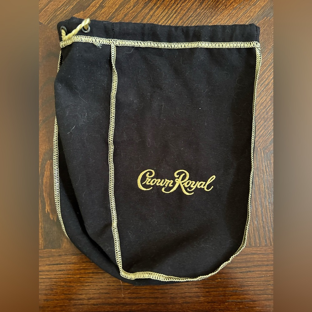 Lot of Crown Royal bags - Picture 4 of 5